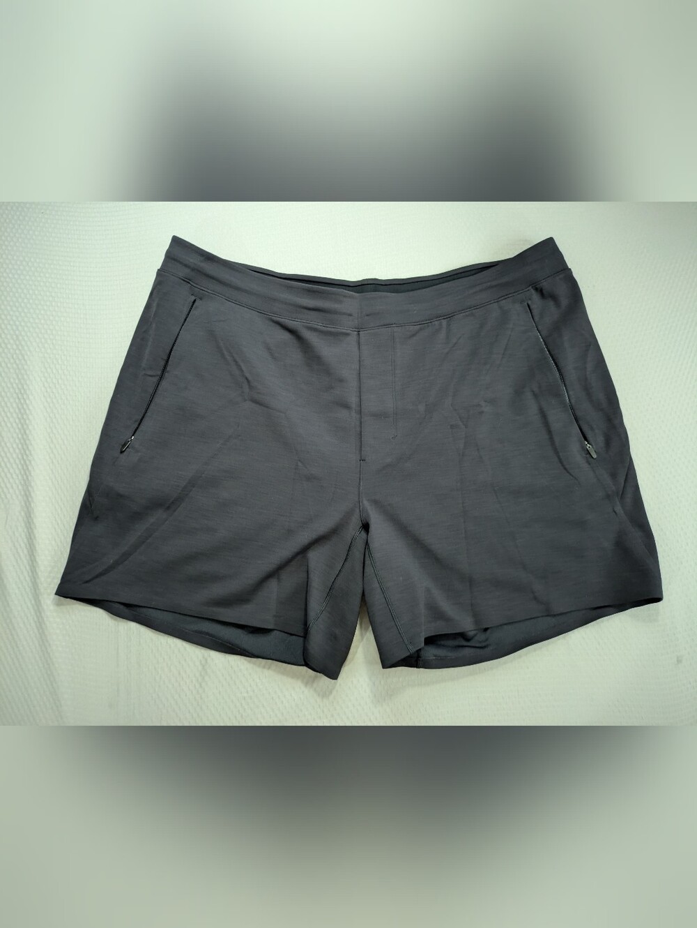 Lululemon Balancer Shorts Men's 2XL Blac Lightweight Athletic Unlined Pockets 6"